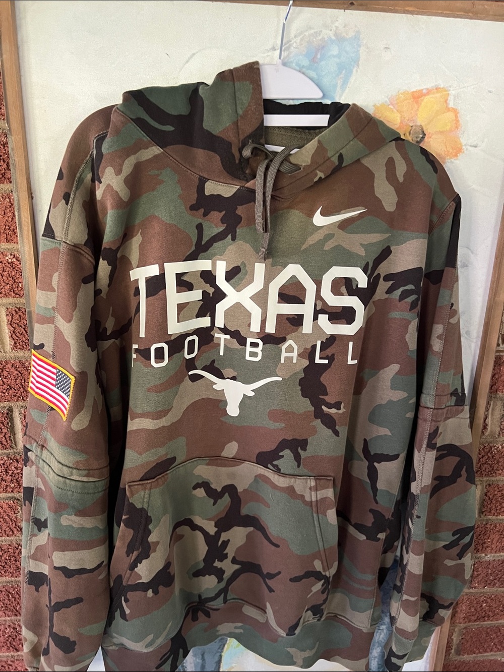 Nike University of Texas Military Appreciation Hoodie - Mens Large